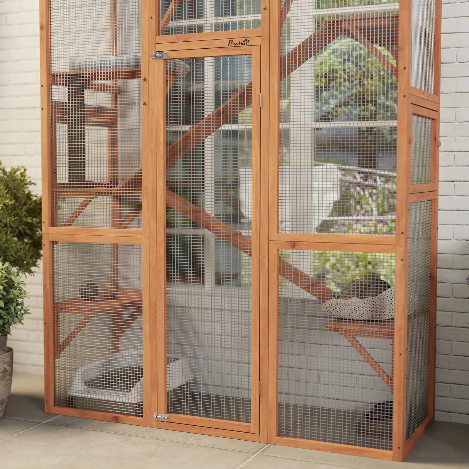 Large Outdoor Catio - Image 8