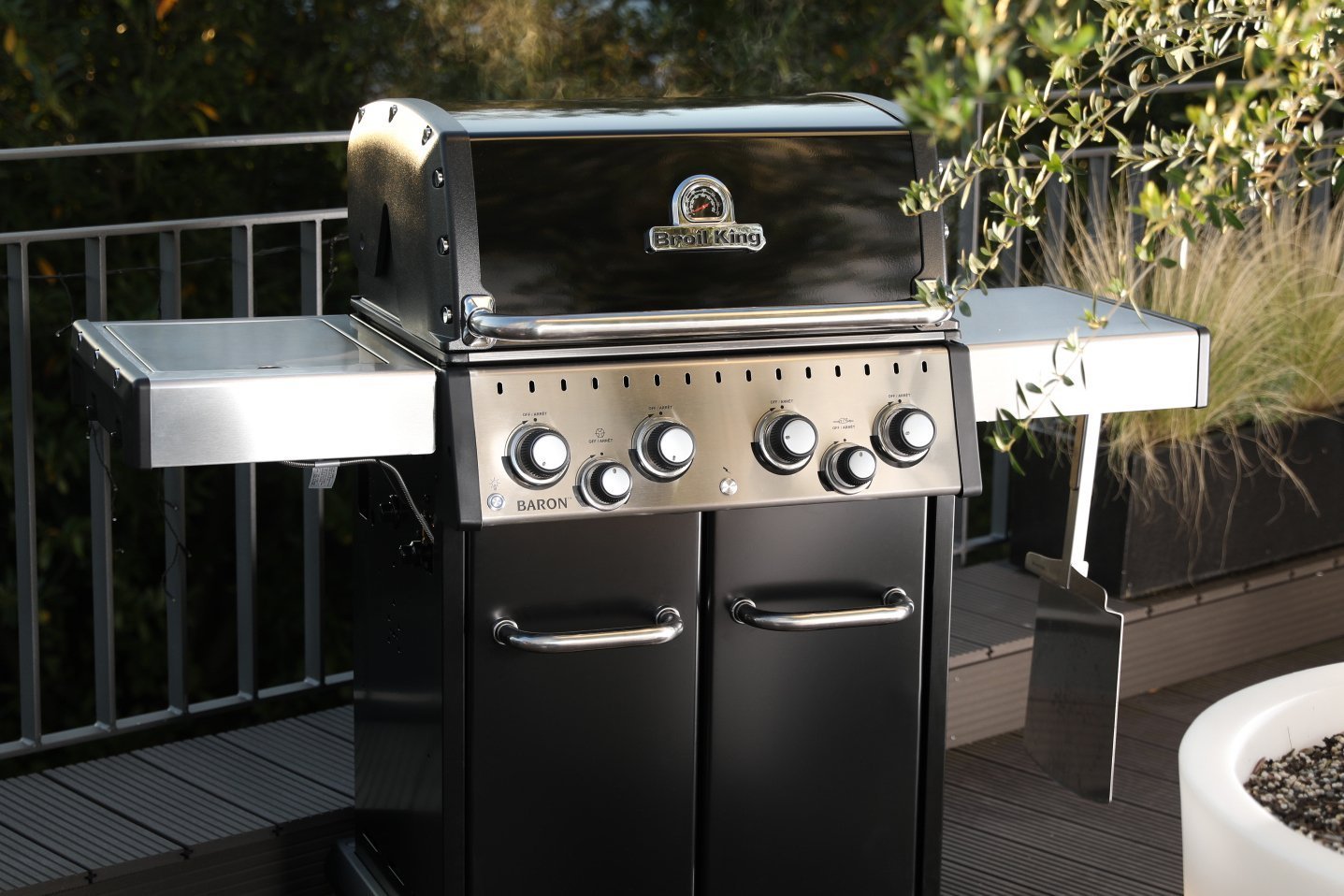 Broil King Baron 490 - Image 26